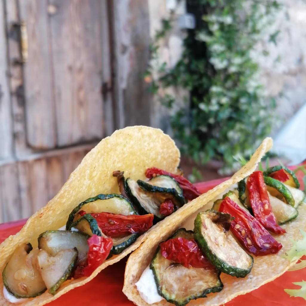 TACOS.jpg
